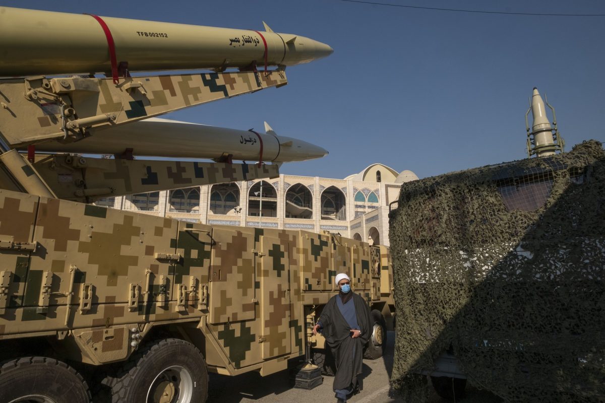 Rusia primește ajutor militar. Iranul intenționează să trimită rachete balistice și drone