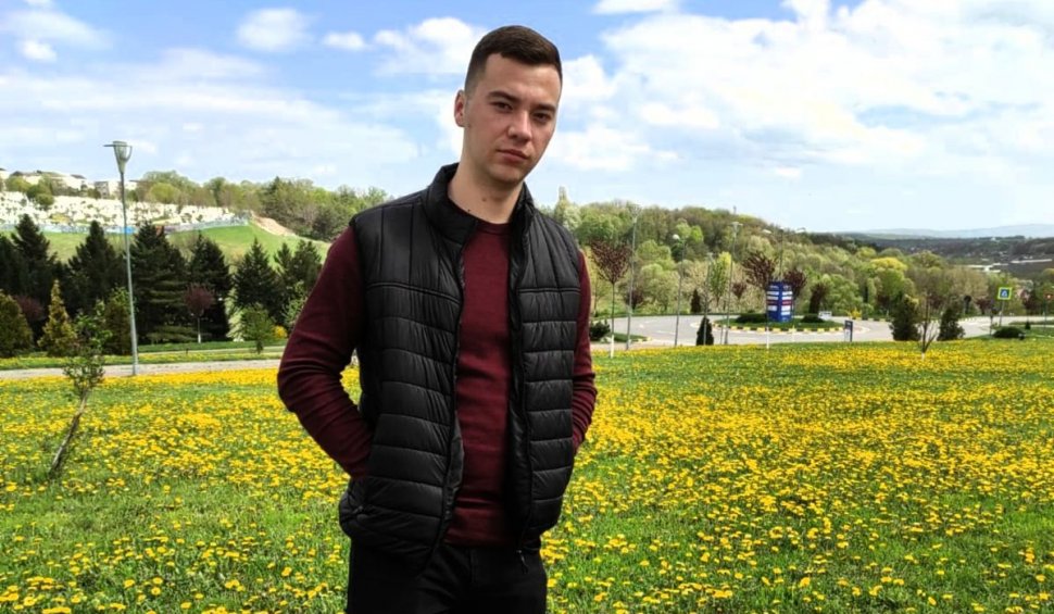 El este Andrei, militarul de 22 de ani, care s-a omorât într-o unitate militară din Focşani