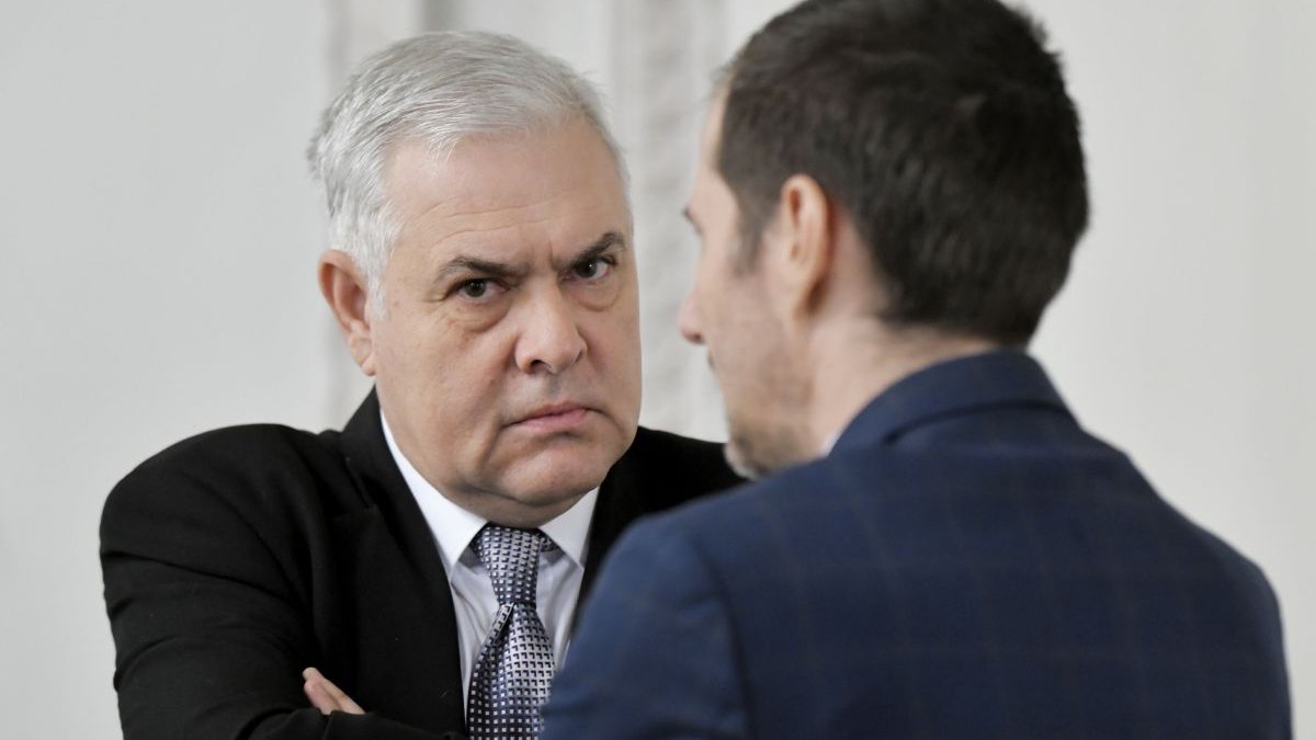 Președintele a semnat decretul privind numirea noului ministru al apărării. Cine este Angel Tîlvăr