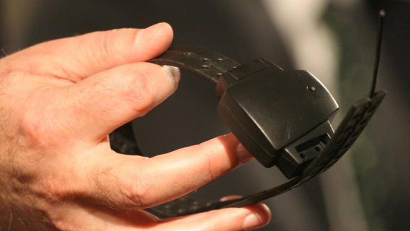 Un nou caz de folosire a brățării electronice de supraveghere, la Iaşi