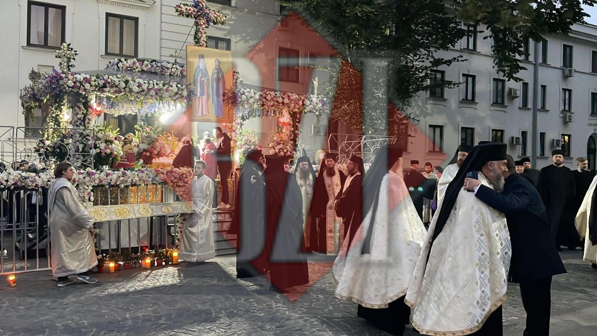 Aproximativ 20.000 de credincioși au participat la Pelerinajul „Calea Sfinţilor”: Procesiune cu moaştele Sfintei Cuvioase Parascheva şi ale Sfântului Cuvios Paisie de la Neamț – FOTO