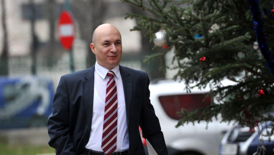 Lider al APP România, Codrin Ștefănescu la BZI LIVE: „Nimeni nu știe cum se va face regularizarea facturilor la energie și gaz în această iarnă…! Ministrul Popescu, ăsta care nu poate fi schimbat de nimeni, să iasă naibii la tablă să le explice românilor…! – VIDEO