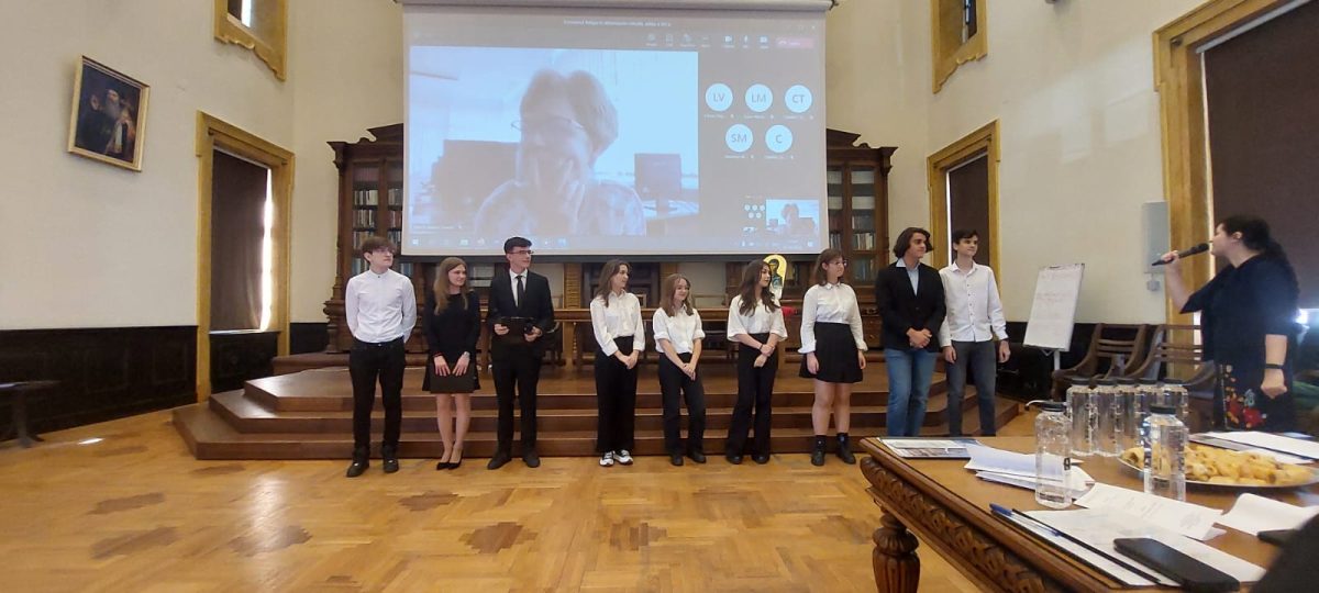 Liceul Teoretic de Informatică „Grigore Moisil” Iași desfășoară un important concurs regional despre religie, în perioada sărbătorii Sf. Cuvioase Parascheva – FOTO