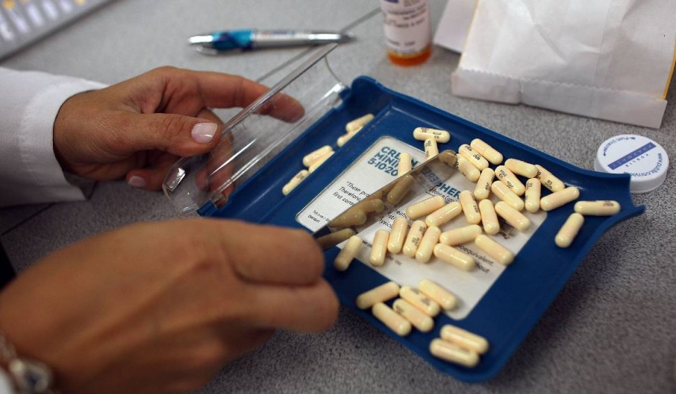 Zeci de farmacişti din Cluj, trimişi în judecată pentru trafic de medicamente şi droguri. Cum acţionau