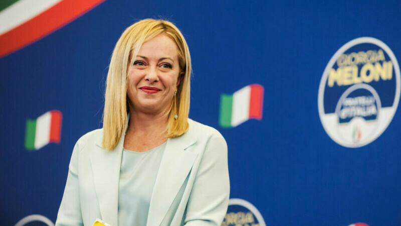 Giorgia Meloni a devenit prima femeie prim-ministru al Italiei