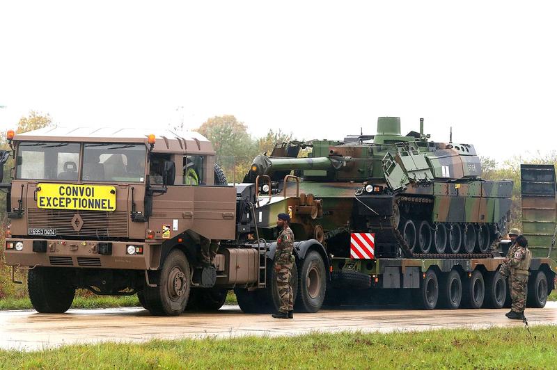 Primul convoi de tehnică militară franceză ajunge în România