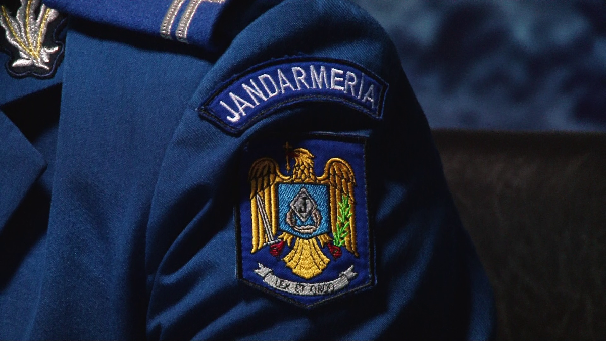 Exerciții de testare a celor mai avansate sisteme tehnologice în situație de urgență, război sau dezastre naturale, la baza sportivă a Jandarmeriei Române