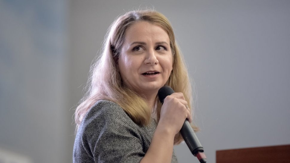 Noul ministru al Educației depune jurământul – LIVE VIDEO