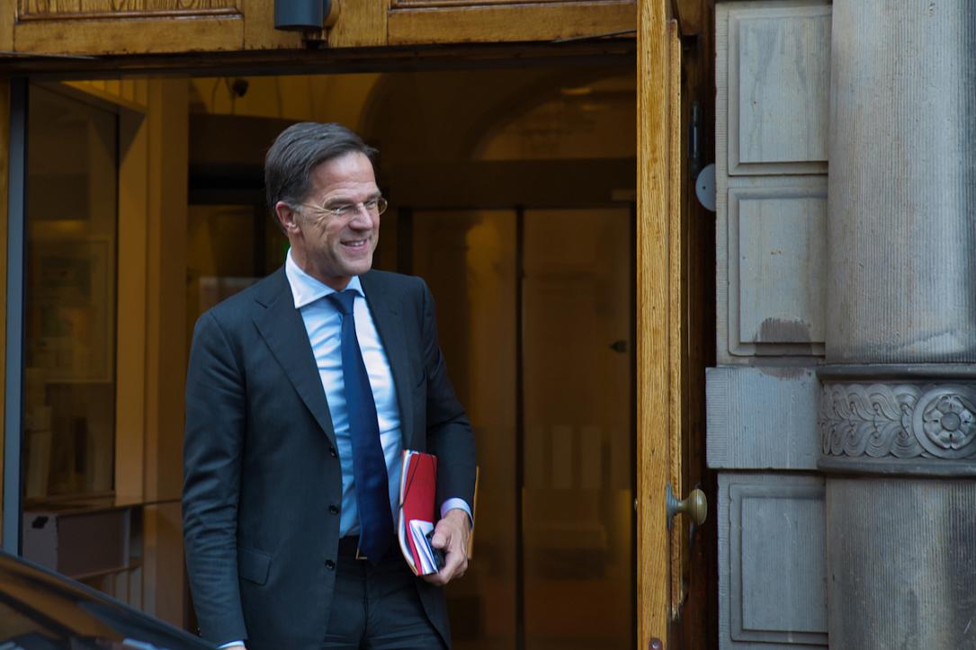 Guvernul olandez condus de Mark Rutte nu se solidarizează cu Occidentul în conflictul cu Rusia: aproape 100 de ‘scutiri’ față de sancțiunile împotriva Moscovei