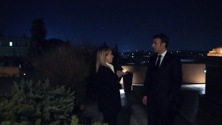 Giorgia Meloni și Emmanuel Macron au bătut palma în întâlnirea ținută secretă de Elysee: Nu ești singur!
