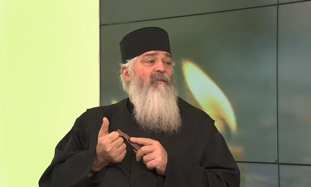 Părintele Calistrat Chifan, despre importanța credinței în viața omului: „Dacă tu nu l-ai cunoscut pe Dumnezeu, totul e zero” – VIDEO