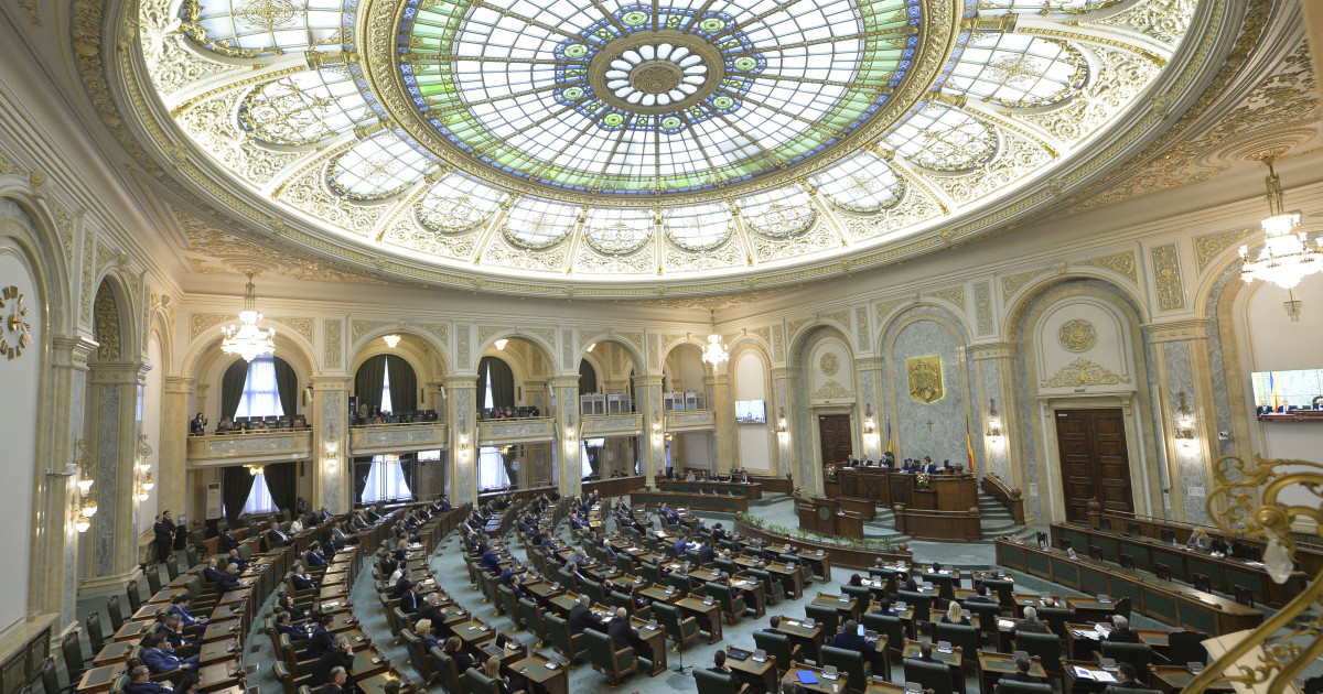 Toate cele trei legi ale justiției au trecut de Parlament în procedură de urgenţă