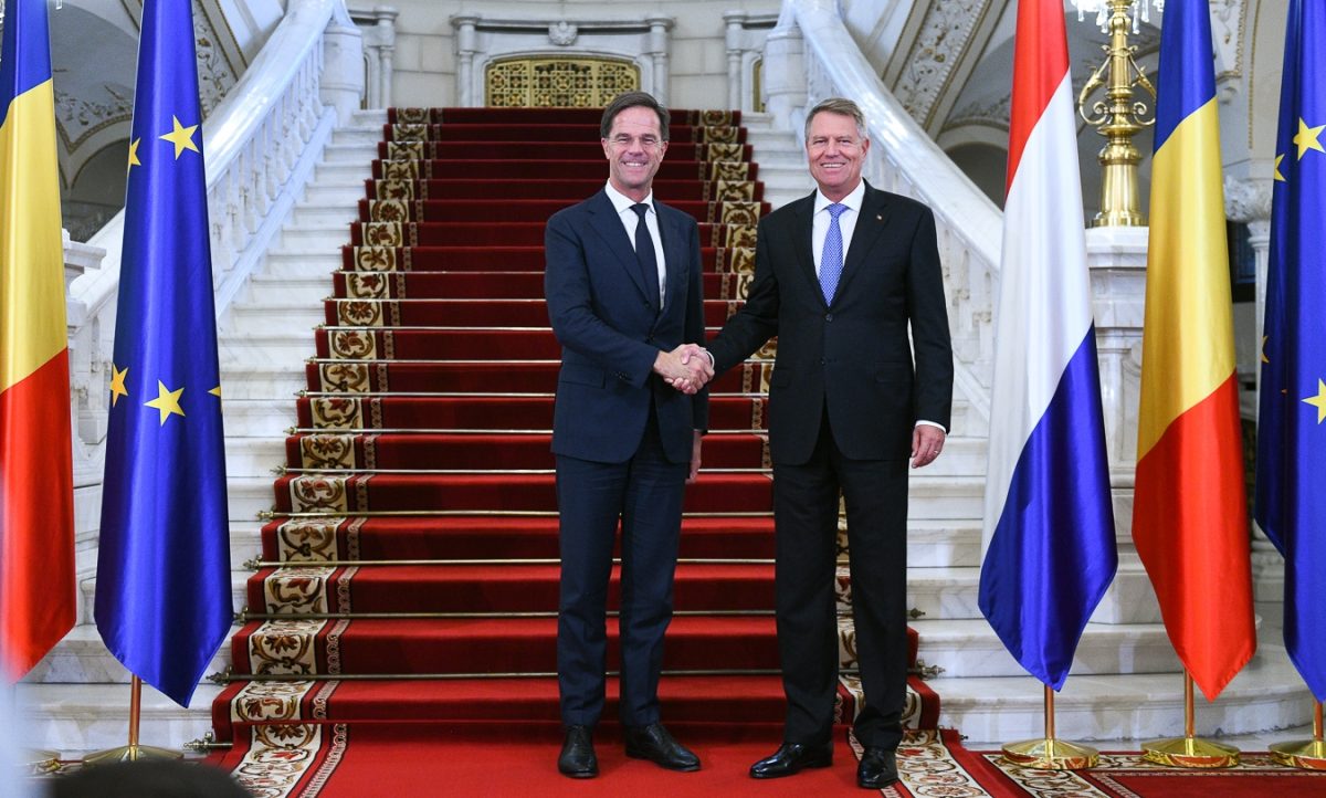 Premierul Olandei vine în vizită în România. Ce trebuie să mai vindem pe nimic pentru a fi acceptați în Schengen?