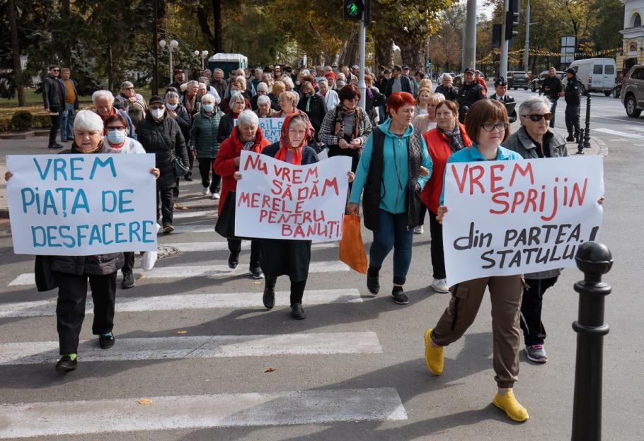 Republica Moldova a interzis protestele cu o durată mai mare de 4 ore. Maia Sandu acuză un plan de instalarea a unui Guvern pro-rus