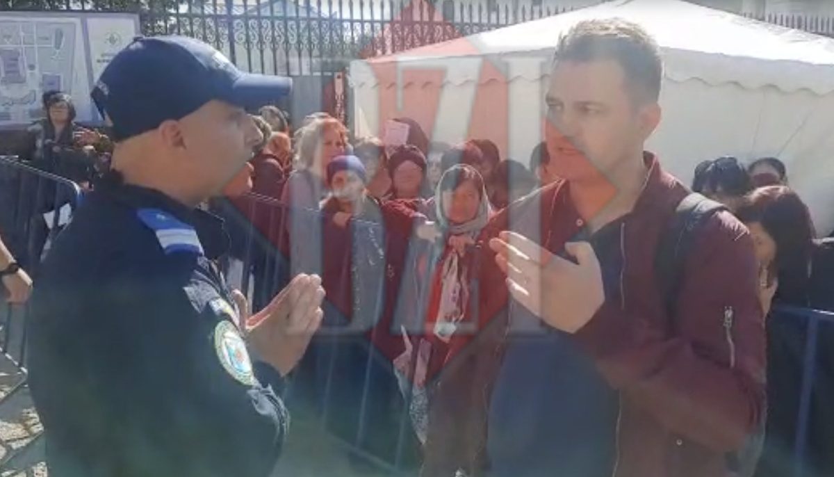 Scandal de proporții la moaștele Sfintei Parascheva. Un bărbat s-a revoltat după ce a așteptat mai multe la ore la rând  – EXCLUSIV, FOTO, VIDEO
