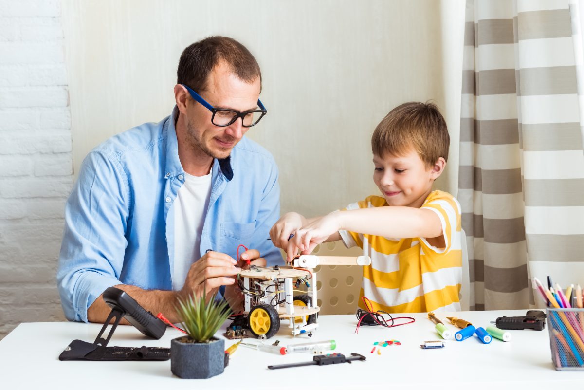 5 idei de cadouri educative și captivante pentru copii