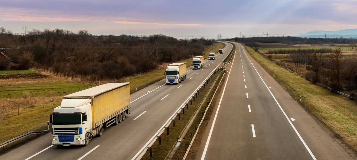 Câţi bani poate să câștige un șofer român de TIR în străinătate