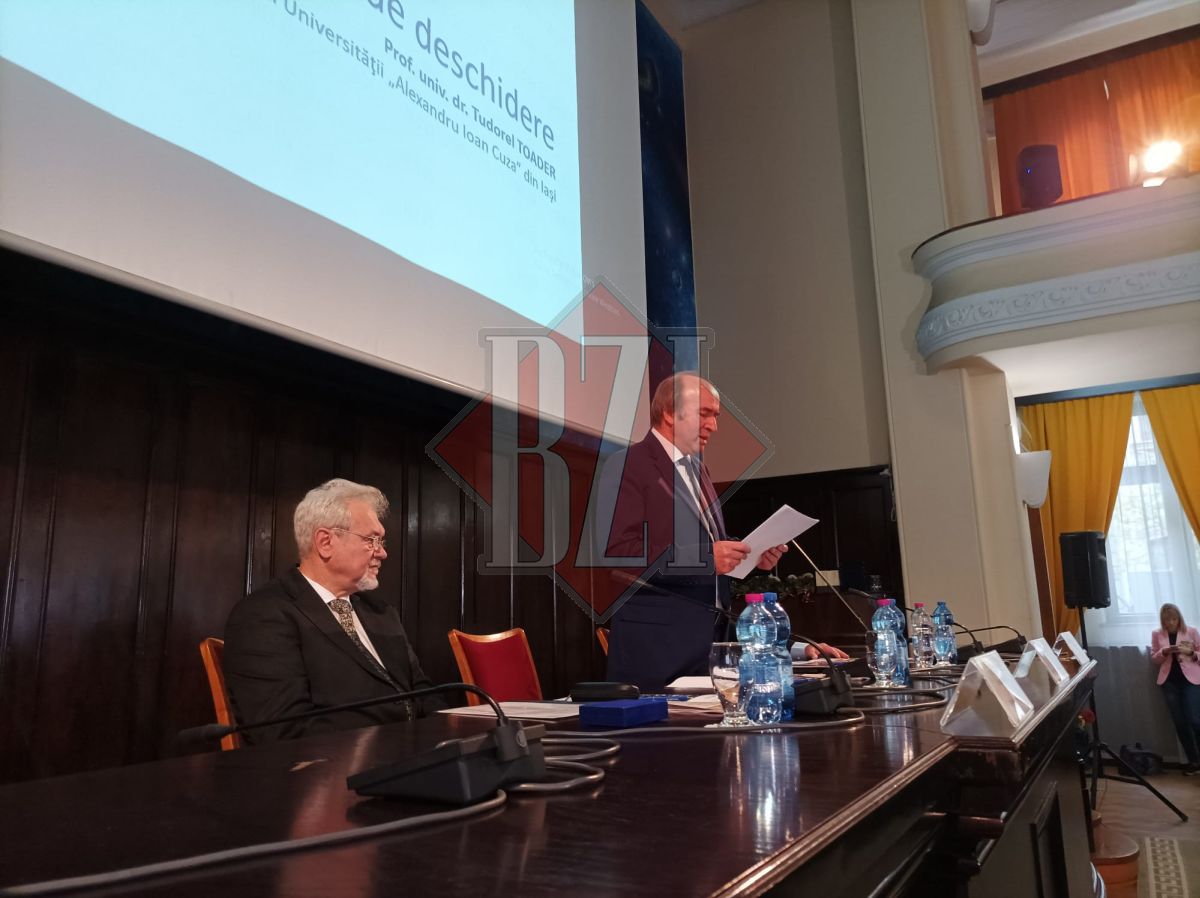 Ceremonie oficială la Universitatea „Cuza” din Iași, dedicată aniversării a 162 de ani de la înființare – GALERIE FOTO