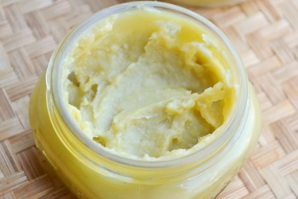 Cum să prepari acasă un unguent pentru gută? Remedii simple și eficiente din inima naturii