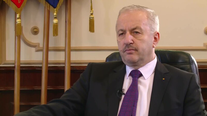 Ministrul Apărării, Vasile Dîncu, chemat în Parlament să dea explicații: „De ce îmbrăţişează tot mai des retorica Kremlinului”