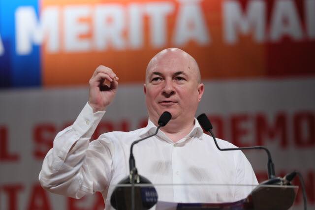 Liderul APP România, Codrin Ștefănescu la BZI LIVE: „Ăștia din actuala coaliție de guvernare nu au orgolii ci sunt sclavi…! Coaliția nu se rupe pentru că-s pe blat…! Cearta lor e ca „brigada artistică” de la fabricile din comunism…!”