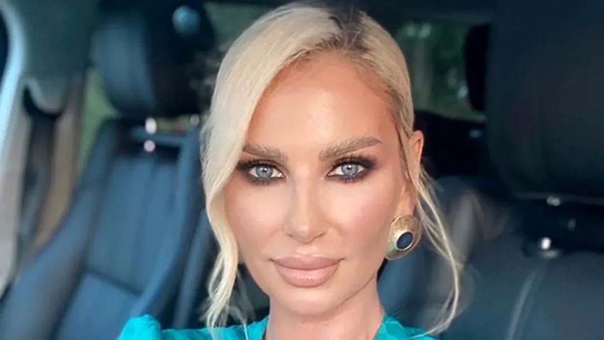 Andreea Bănică, dată afară din cabinetul medicului estetician. Ce schimbare a vrut să facă artista: ,,M-a scos pe ușă afară”