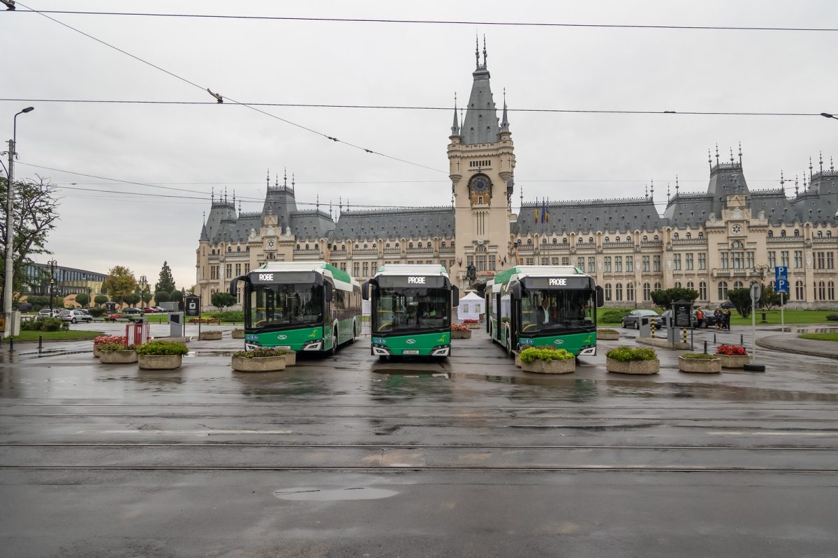 Autobuzele electrice Solaris ies la stradă! Cursele speciale pentru elevi și studenți vor fi deservite și de câte un autobuz electric pe fiecare traseu