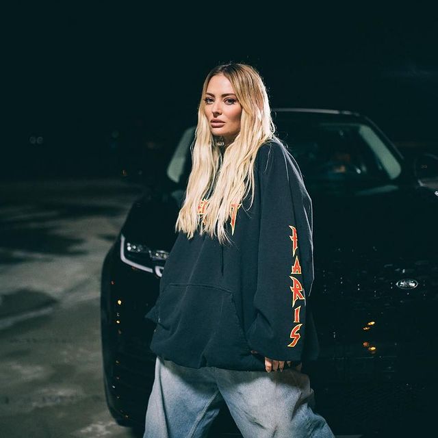 Delia Matache se laudă cu un corp tonifiat la cei 40 de ani ai săi. Află care sunt obiectivele artistei, dincolo de talentul muzical aparte