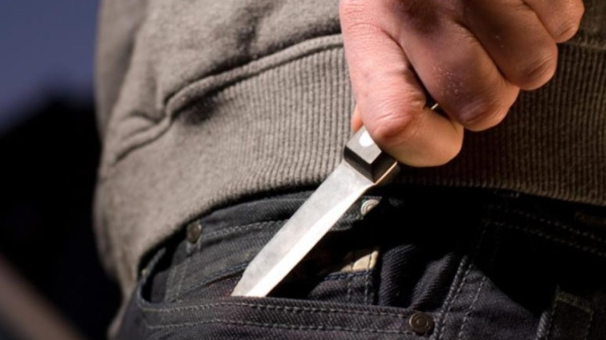 Doi elevi din Târgu Mureş au fost înjunghiaţi după o petrecere. Aceştia participau chiar la balul bobocilor de la liceul la care învăţau
