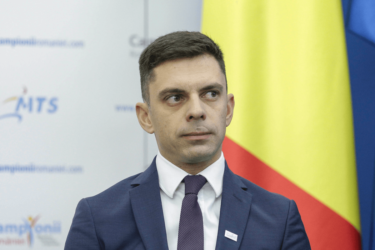 Uniunea Militarilor și Polițiștilor „Mihai Viteazul” cere demisia lui Eduard Novak: „Să demonstreze că mai are o urmă de onoare”