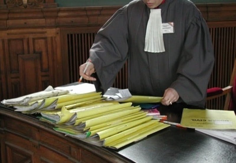 Justiția riscă să intre în blocaj total. Grefierii lansează amenințări pentru a-și apăra pensiile de serviciu