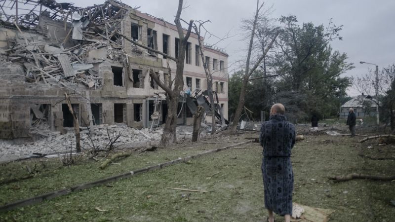Regiunea Donețk este bombardată de armata rusă. Civilii au fost cei vizaţi de atacurile ruseşti