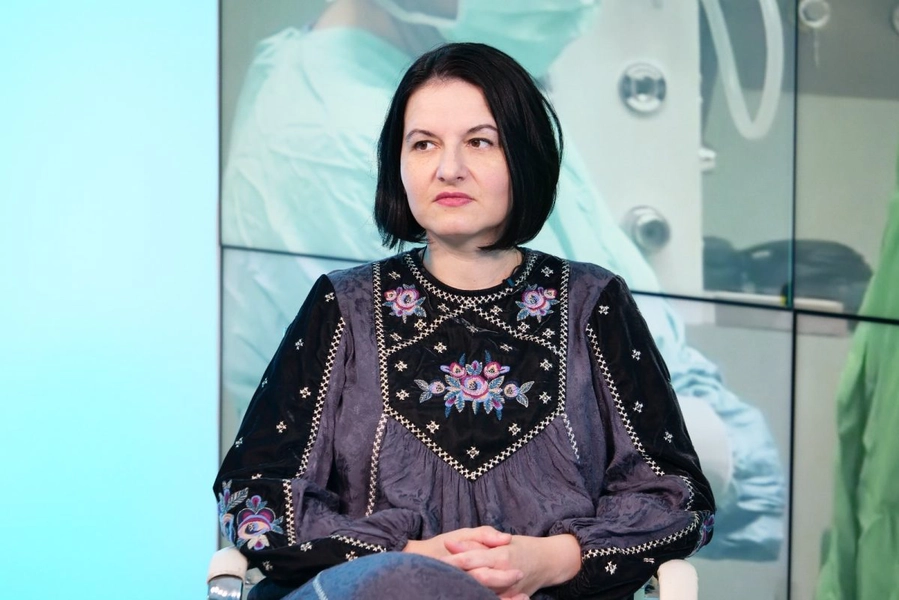 La ce operații estetice apelează bărbații? Dr. Sidonia Susanu: „Pe primul loc se poziționează implantul de păr” – VIDEO