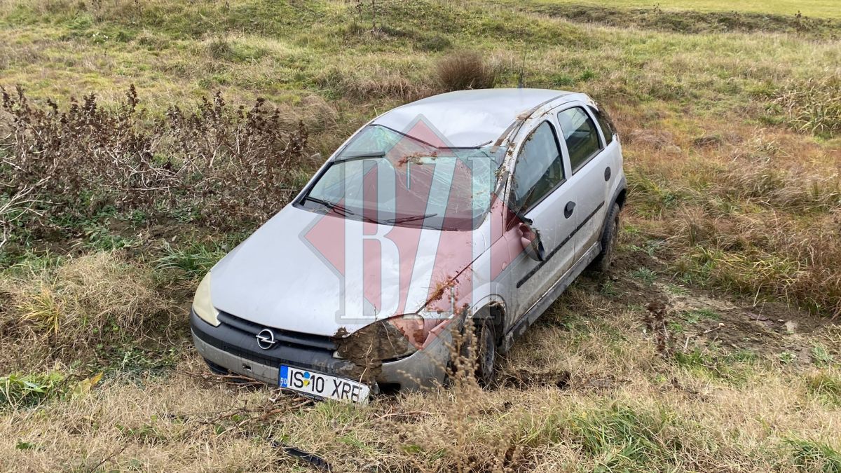 Accident rutier în localitatea Dumbrava. O maşină s-a răsturnat- EXCLUSIV, FOTO, UPDATE, VIDEO