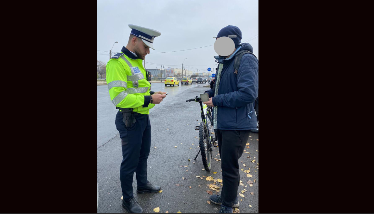 Poliţiştii ieşeni au desfăşurat o acţiune pentru combaterea abaterilor săvârşite de biciclişti