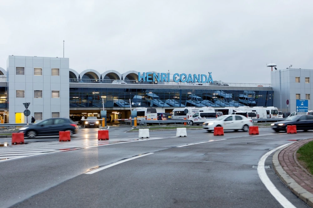 Alertă pe Aeroportul Otopeni. În bagajul unui polițist spaniol a fost găsită o grenadă de antrenament
