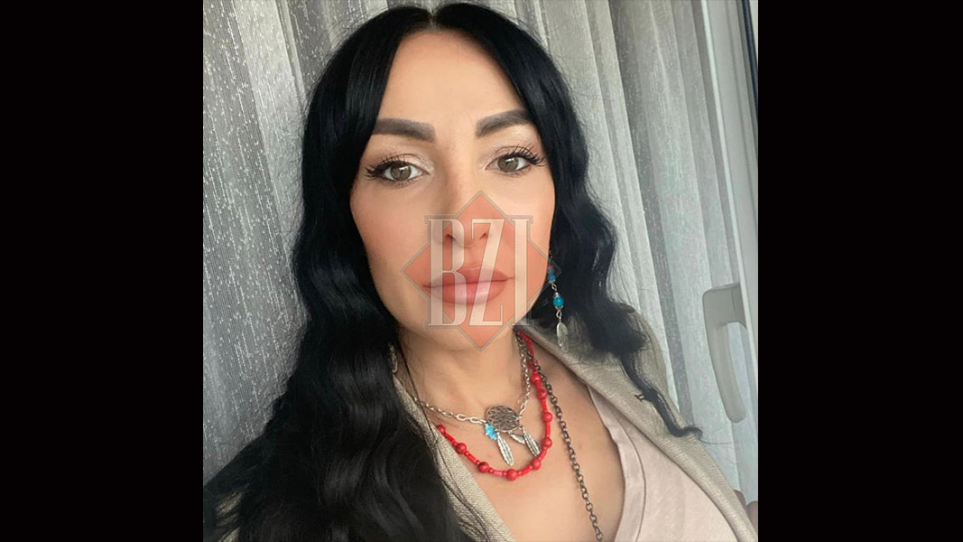 Ioana Gherghe, una dintre cele mai frumoase avocate din Iași a fost luată de jandarmi din sala de judecată miercuri dimineață și condusă la audieri