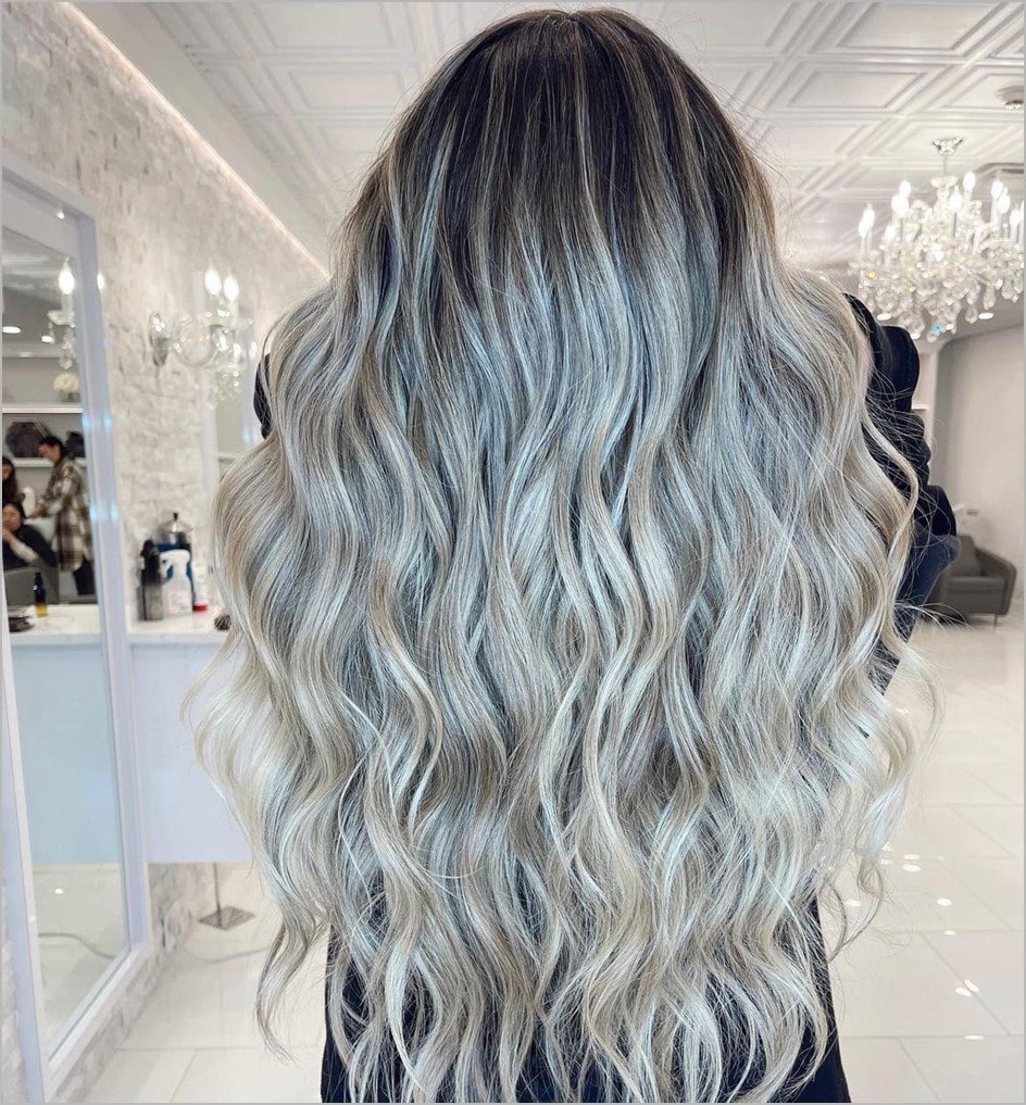 Balayage gri păr mediu. Cum să obții un efect fumuriu dramatic?