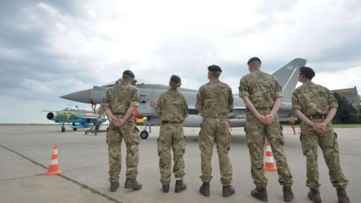 Șapte militari și un civil de la Baza Aeriană „Mihail Kogălniceanu”, arestați pentru furt de combustibil