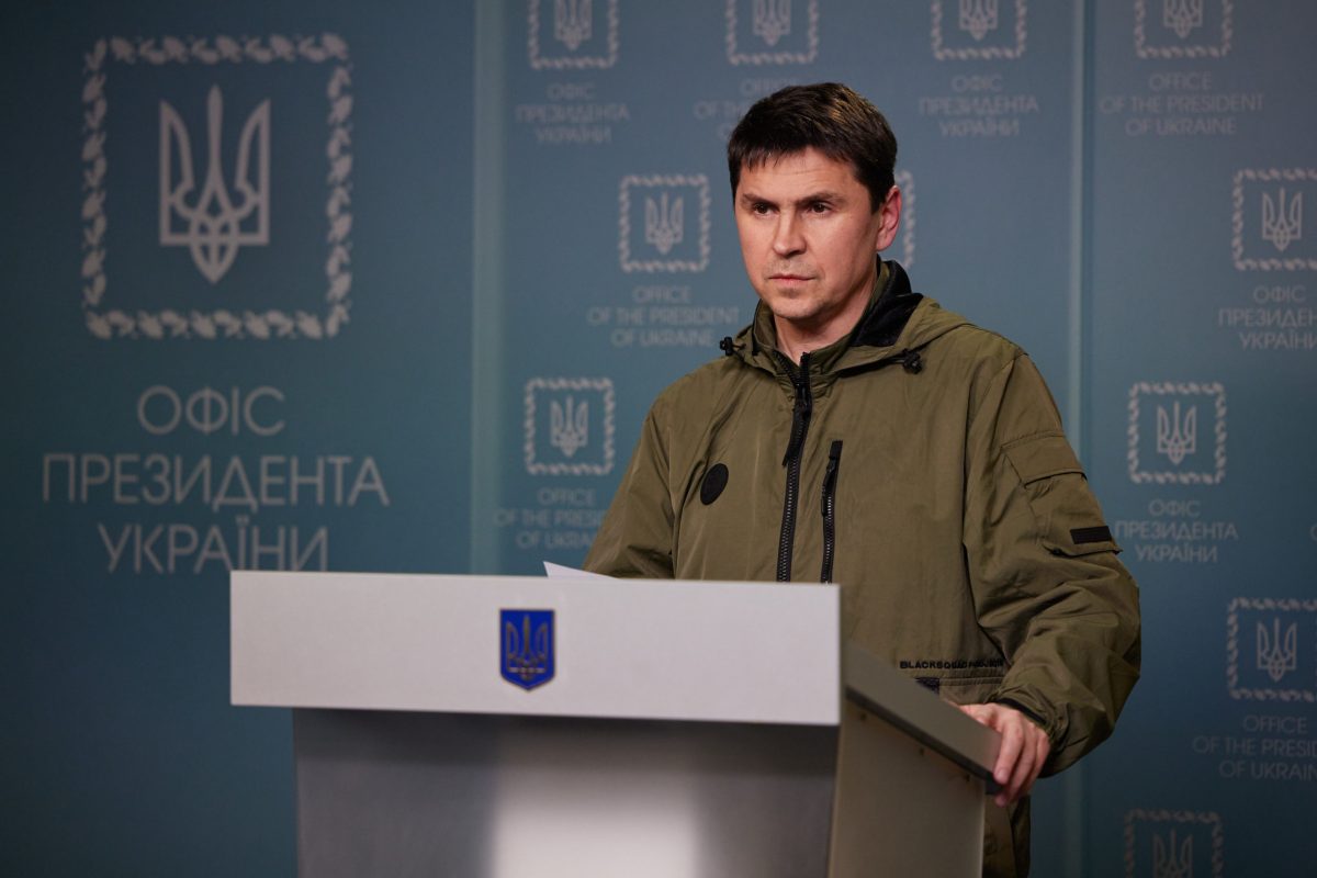 Consilierul lui Volodimir Zelenski: „Nu mai propuneţi Ucrainei capitularea sub masca diplomaţiei”