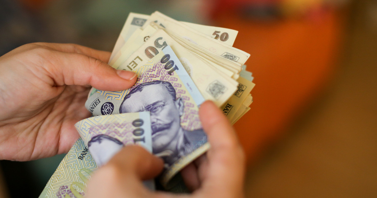 Câștigul salarial mediu net pe economie, în creștere față de luna precedentă