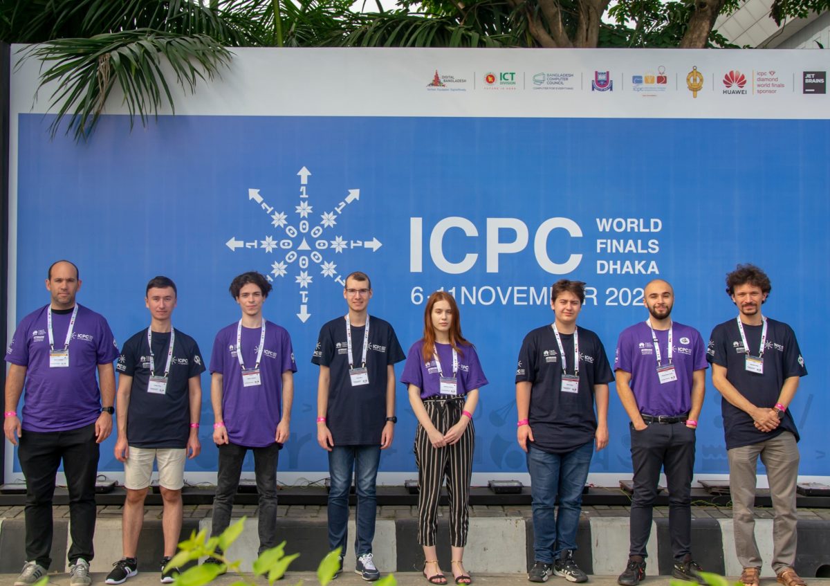Astăzi studenţii de la Facultatea de Informatică Iaşi sunt la finala mondială a concursului ICPC
