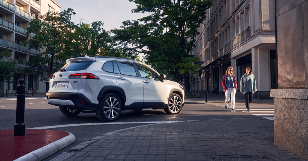 NOILE SUV-URI TOYOTA VA ASTEAPTA LA SUNRISE MOTORS – Toyota Iasi