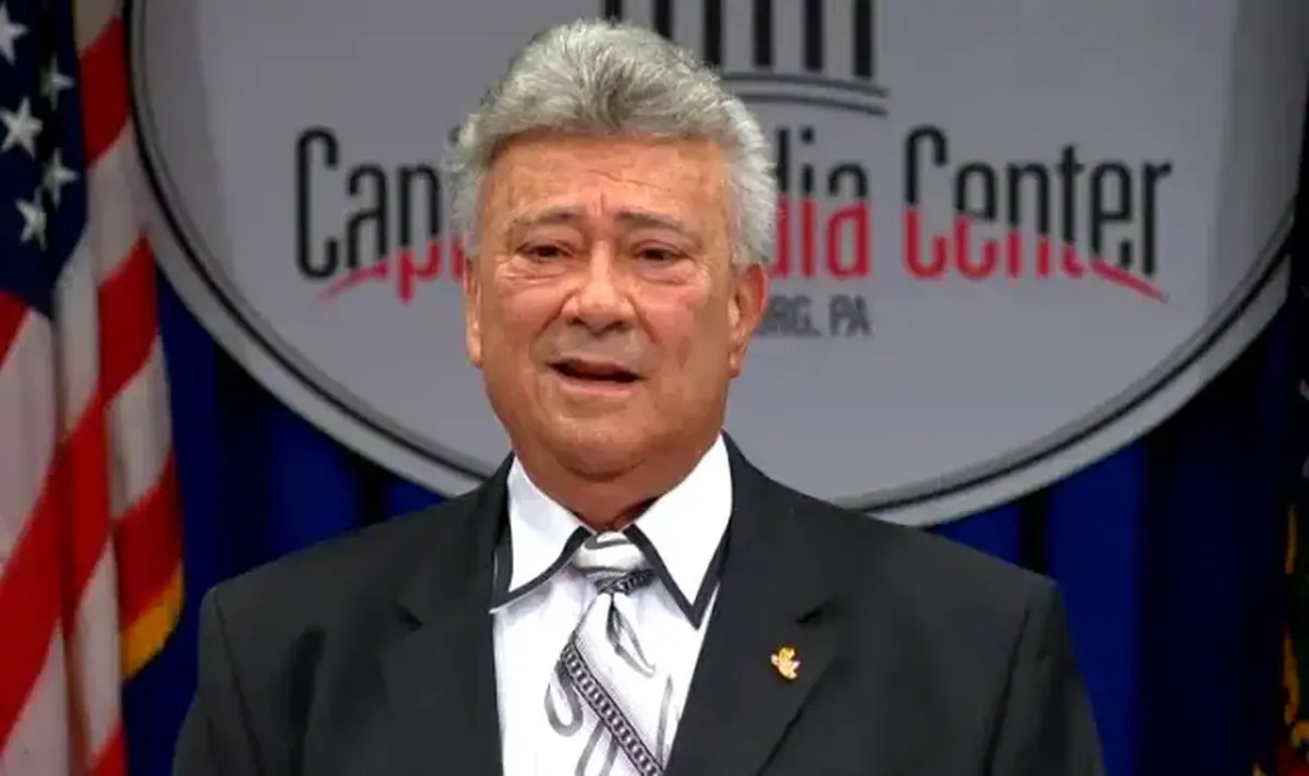 Un deputat din Pennsylvania, Antony DeLuca, care a murit de cancer luna trecută, a câștigat cu succes în alegerile intermediare din SUA