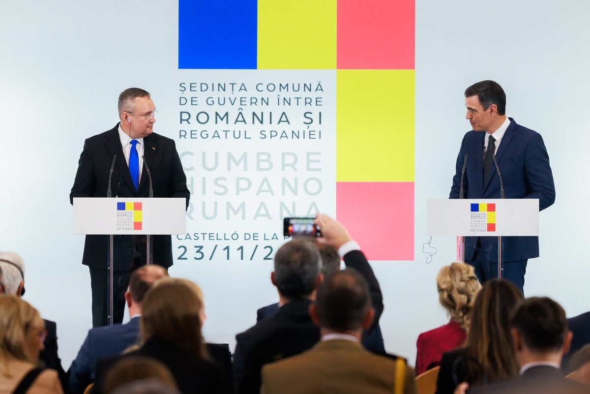 Dubla cetăţenie pentru românii din Spania. Guvernele de la București și Madrid vor înființa un grup de lucru