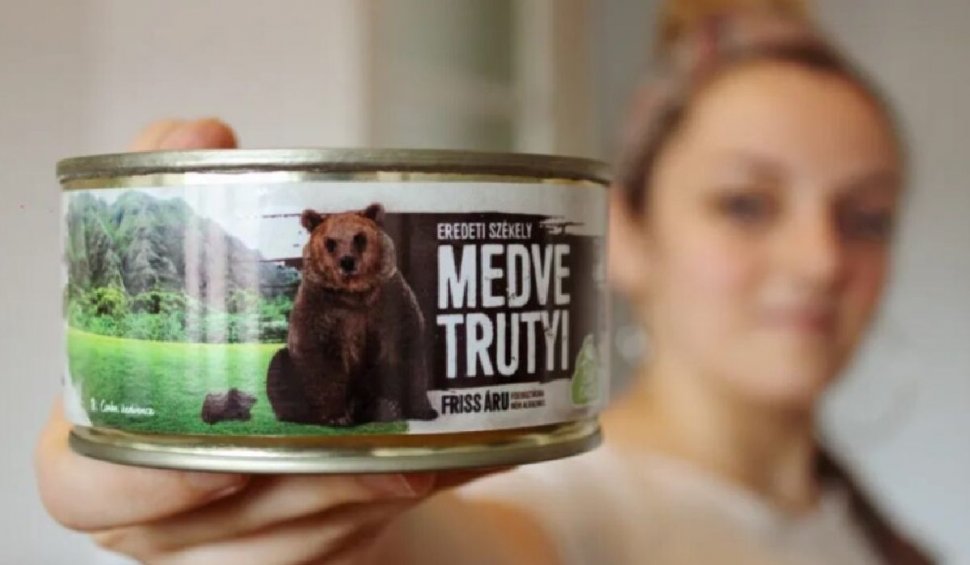 Excremente de urs, la vânzare pe post de suvenir în Târgu Secuiesc: „Se pot folosi ca plastilină”
