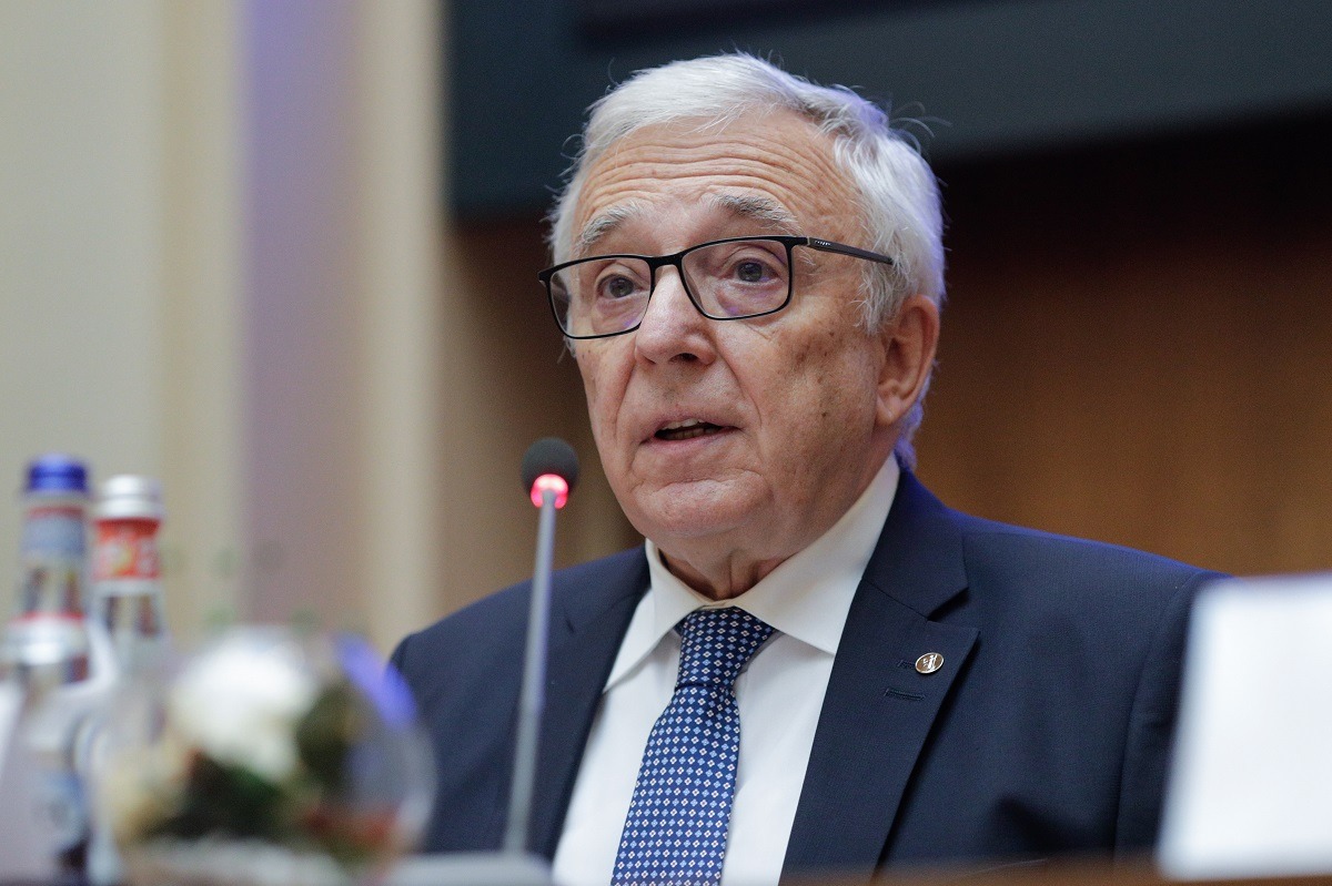 Ce spune Mugur Isărescu, guvernatorul Băncii Naţionale, despre ROBOR, inflaţie şi ratele dublate