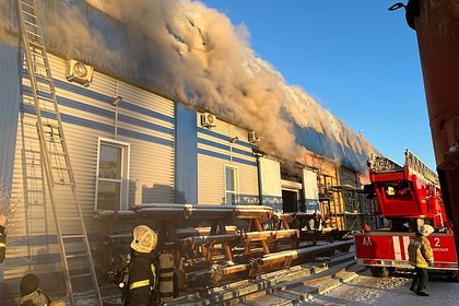 La nici patru zile de la incendiul masiv din Moscova, altul a izbucnit la un șantier naval strategic