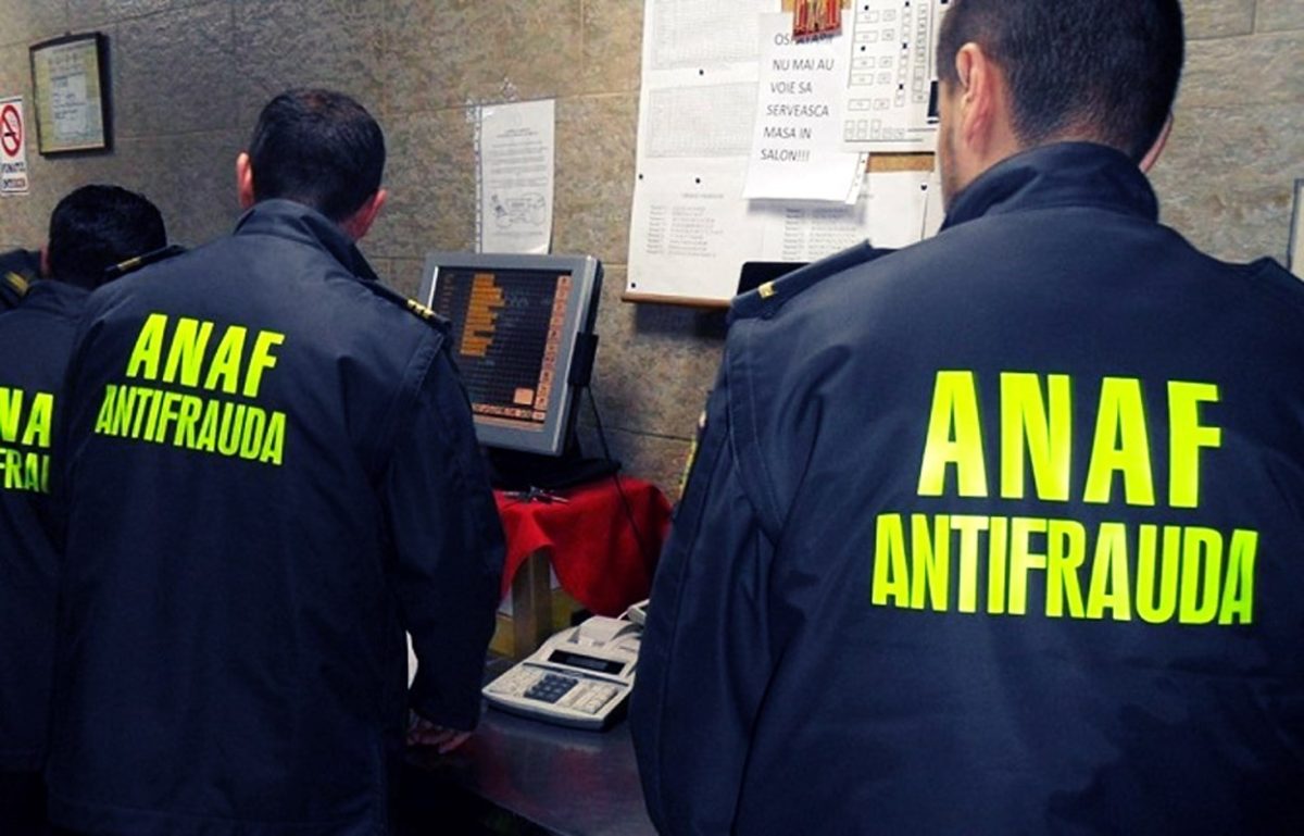 Peste trei kilograme de aur au fost confiscate de către inspectorii antifraudă fiscală