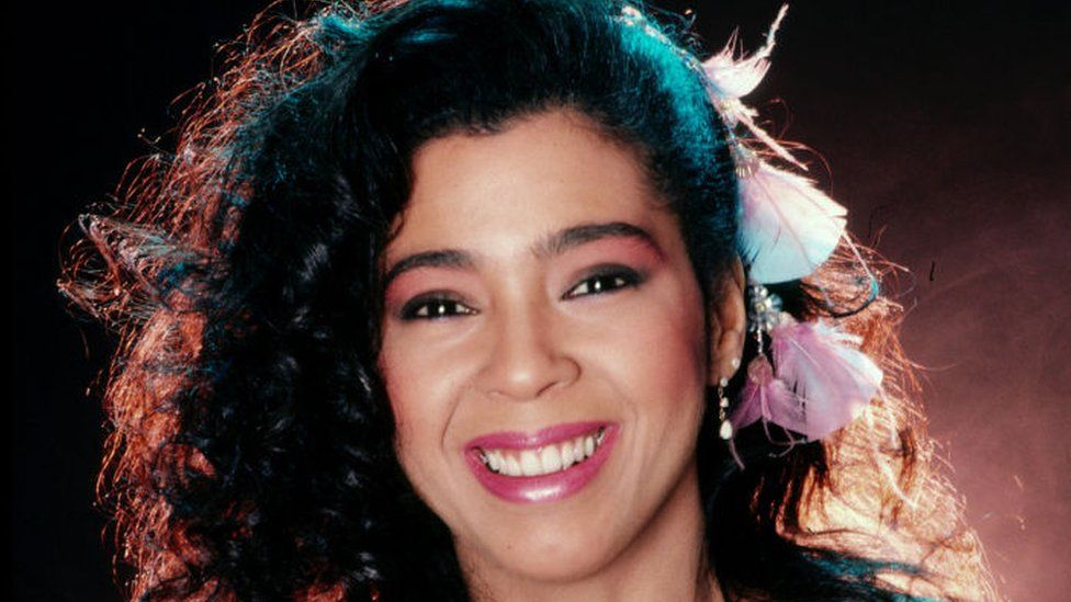 Doliu în lumea muzicii. Cântăreața Irene Cara, celebră pentru „Fame” și „Flashdance…What a Feeling”, a murit la 63 de ani